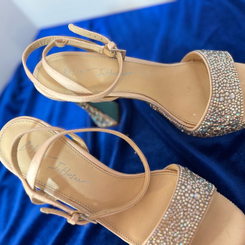 Betsey Johnson  Crystal Embellished Platform Sandals - Champagne 8 - Picture 2 of 7